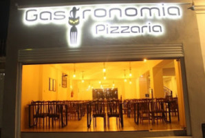 Gastronomia Pizzaria inside
