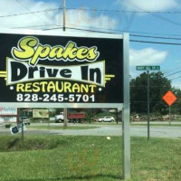 Spake Drive-in outside