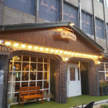 St John's British Pub outside