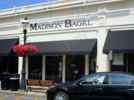 Madison Bagel Cafe outside