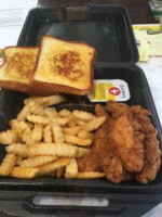 Zaxby's inside