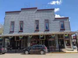 Stockholm Pie And General Store outside