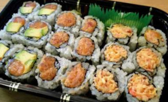 U-me Sushi food