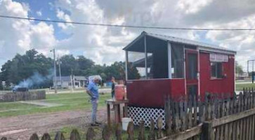 Red Wagon Bbq inside