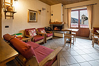 Albergo Miralago inside