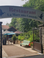 La Mare Aux Canards outside