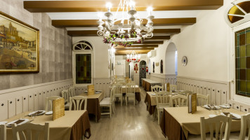 Los Arcos De Ponzano food