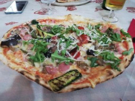 Trattoria Pizzeria La Rustica food