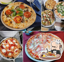 Pizzeria Al Bacio food