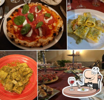 Canonici Pizzeria food