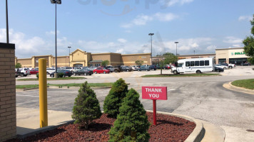 Panda Express outside