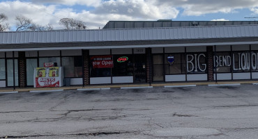 Big Bend Liquor outside