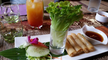 A La Cuisine Thai food