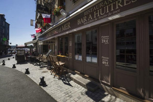 BAR A HUITRES ENTRE ET MER food