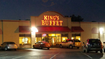 Ming's Bufffet outside