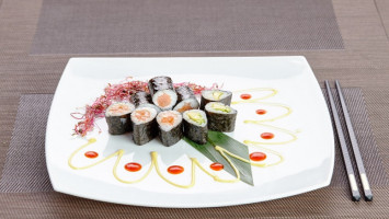 Sushi Sun Tiburtina food