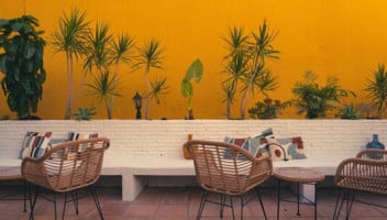 El Patio inside