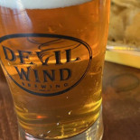 Devil Wind Brewing Comida