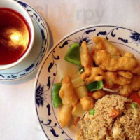 Saigon Asian Bistro food