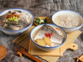 Tōng Huà Jiē Mǐ Fěn Tāng50nián Lǎo Diàn Hú Jì Fù Xìng Qí Jiàn Diàn food