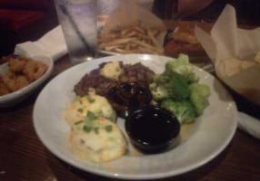 TGI FRIDAYS - Richmond (W Broad St) food