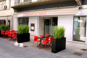 Brasserie du Theatre inside