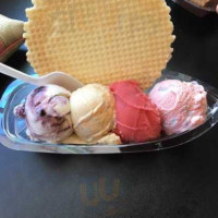 Scoops Ice Cream Parlor food