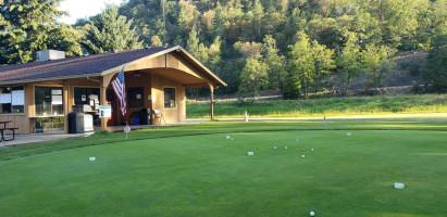 Applegate River Golf Club inside