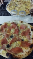 Casa Pizza By Carlito food