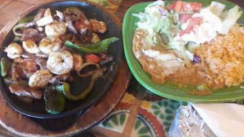 Los Portales Mexican food