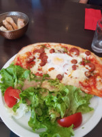 Chez Enzo - Pizzeria food
