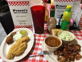 Pruett's -b-que Catfish food