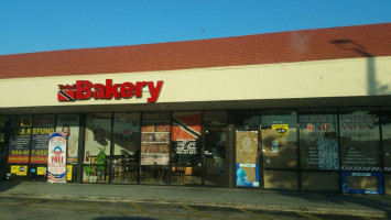 Trini Bakery food