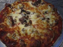 Eagles Nest/ Broadway Pizza food
