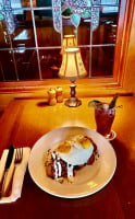 Mcmenamins Ahles Point Cabin food