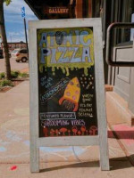 The Atomic Pizza Cafe outside