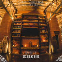 Gran Central S.& S food