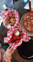 Maxwell's Pizza food