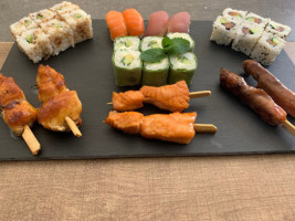 Aime Sushi inside