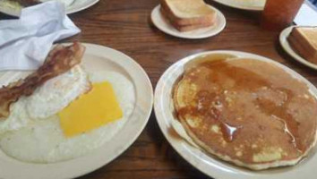 Sharons Country Diner food