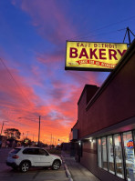 East Detroit Bakery outside