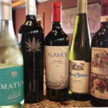 The Cellar 32 Comida