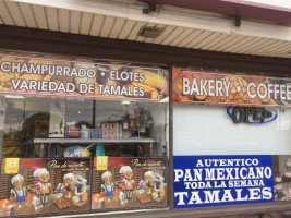 Panaderia Y Tamaleria Sanchez Bakery food