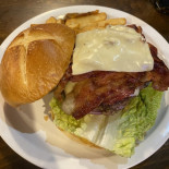 Thurston's Pub Comida