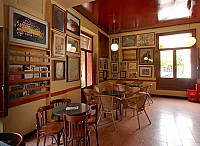 Cafe Amics De Les Arts inside