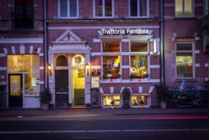 Trattoria Fantasia Amsterdam outside