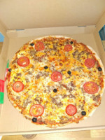 Pizz Burg food