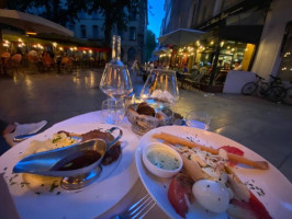 Le Petit Bistrot Place Richelme food