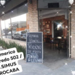 Pizzaria ão Dentro