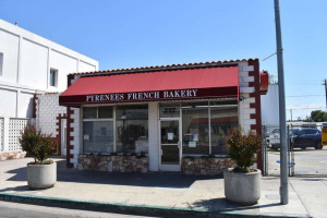 Pyrenees French Bakery, Inc. outside